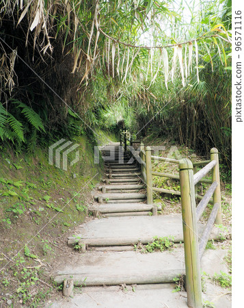 鹿兒島縣指宿市知林島步行街東方 96571116