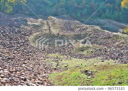 日本六大古窯之一的備前燒村，印部古蹟，備前陶器窯址，岡山縣備前市，印部南台窯址10 96573181