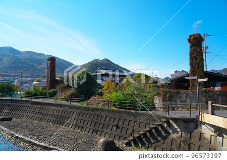 Village of Bizen ware, one of the six ancient kilns of Japan Furogawa and the streets of Imbe 1 Bizen City, Okayama Prefecture 96573197