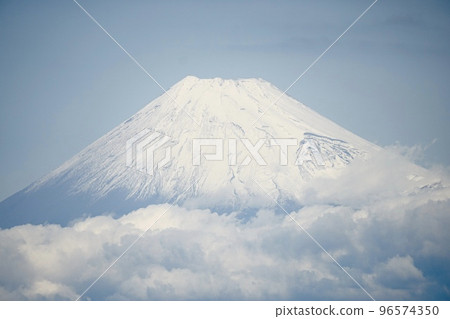 Mount Fuji turned white Mount Fuji turned white 96574350
