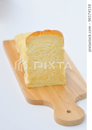 bread , pumpkin bread or loaf of bread or sliced bread or cut bread 96574539