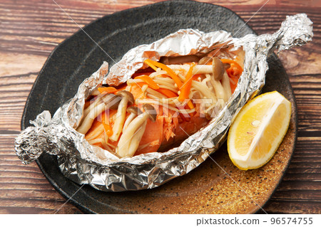 Grilled salmon wrapped in foil Grilled salmon wrapped in foil 96574755