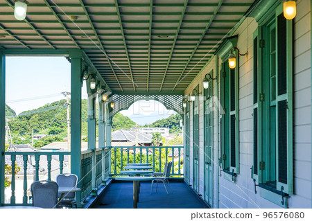 陽光燦爛的秋天，世界遺產三隅西子的浦島屋（熊本縣宇岐市） 96576080