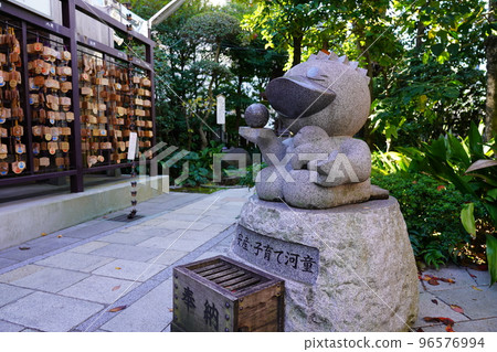Suitengu Hiranuma Shrine Safe delivery and child rearing Kappa Suitengu Hiranuma Shrine Safe delivery and child rearing Kappa 96576994