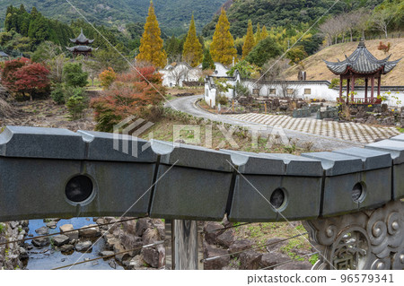 Kanmuri-dake Hanakawa Erosion Control Park viewed from Shoryu Bridge Autumn Kanmuri-dake Hanakawa Erosion Control Park viewed from Shoryu Bridge Autumn 96579341