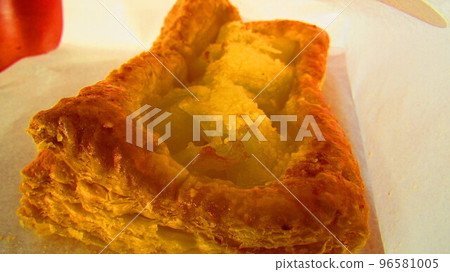 脆皮蘋果派 96581005