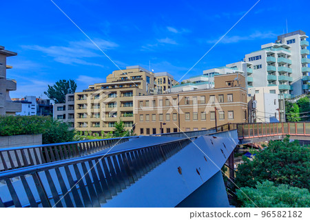 [Urban scenery of Tokyo] Urban scenery around Daikanyama 96582182