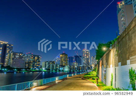 [Urban scenery of Tokyo] City night view around Tsukishima 96582949