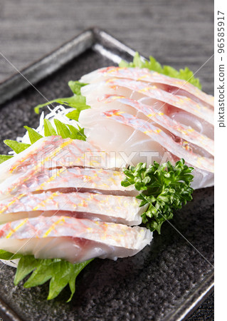 Delicious itoyori sashimi (boiled) Delicious itoyori sashimi (boiled) 96585917