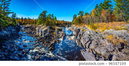 Panoramic view of the St. Louis River at Jay Cooke State Park in Minnesota, USA Panoramic view of the St. Louis River at Jay Cooke State Park in Minnesota, USA 96587109