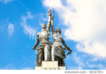 worker and kolkhoz woman 96587851