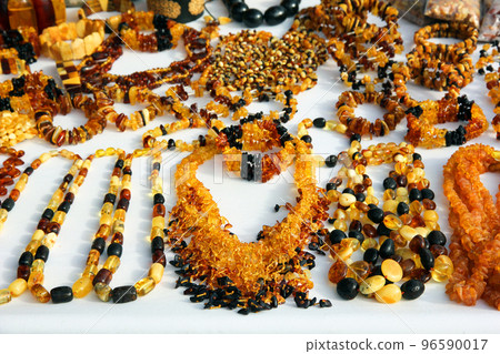 Amber Jewellery. Baltic Souvenirs Necklaces and Bracelets. 96590017