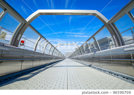 Connecting bridge at Sasashima Live Station, Nagoya City Connecting bridge at Sasashima Live Station, Nagoya City 96590709