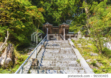 Nagareya Hachiman Shrine Main Hall (Amami, Kawachinagano City, Osaka Prefecture) 96593405