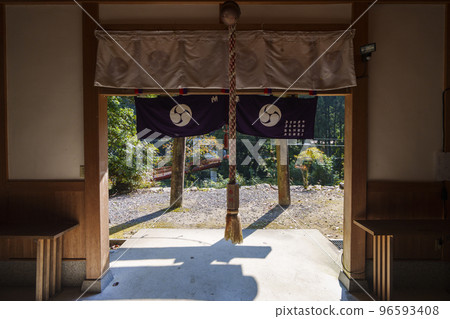 石清水八幡宮八幡神社（大阪府河內長野市奄美） 96593408