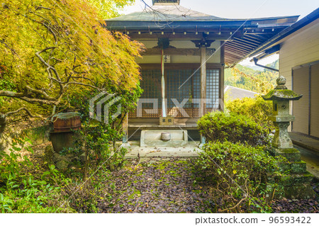 流屋八幡神社藥師寺（大阪府河內長野市奄美） 96593422