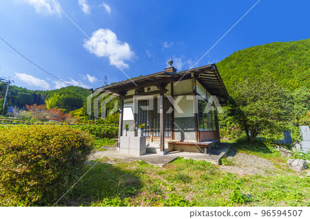 Nagareya Kannondo (Rakuya District, Kawachinagano City, Japanese Allspice Village) Nagareya Kannondo (Rakuya District, Kawachinagano City, Japanese Allspice Village) 96594507