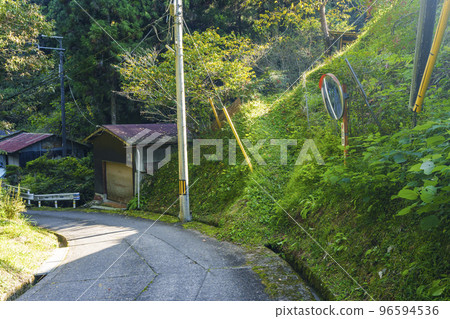 大阪府河內長野市奄美龍屋區軍營小屋和山路 96594536