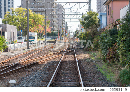 宇部新川站附近的鐵路道口 96595149