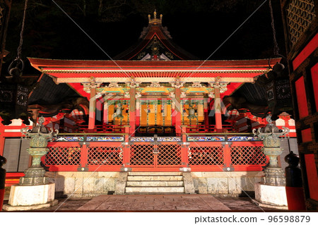 [Nara Prefecture] Lighting up the main shrine of Tanzan Shrine 96598879