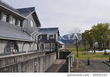 鹽澤市立今泉美術館/Hisao Kayama 96600183