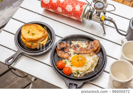戶外美食小屋的戶外午餐 戶外美食小屋的戶外午餐 96600872