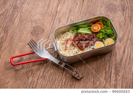 Outdoor cuisine Outdoor lunch at the cottage 96600883