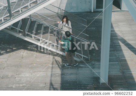 大學生 男人和女人 男女 96602252