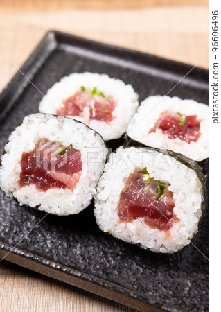 Delicious tuna roll sushi 96606496
