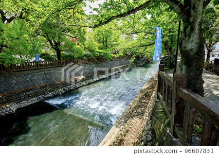 Ogaki City, Gifu Prefecture Clear stream of Suimon River 96607831