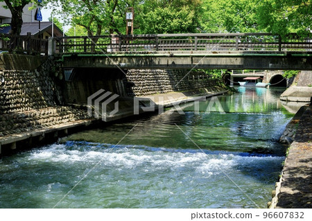 Ogaki City, Gifu Prefecture Clear stream of Suimon River Ogaki City, Gifu Prefecture Clear stream of Suimon River 96607832