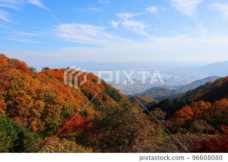 Mt. Hiei in Autumn / Mt. Hiei Driveway (Yumemigaoka Observatory) 96608080