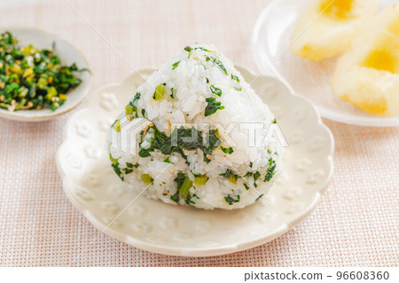 蘿蔔葉蔬菜飯糰 蘿蔔葉蔬菜飯糰 96608360