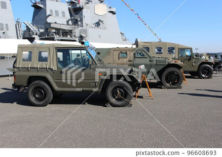 Ground Self Defense Force vehicle Ground Self Defense Force vehicle 96608693