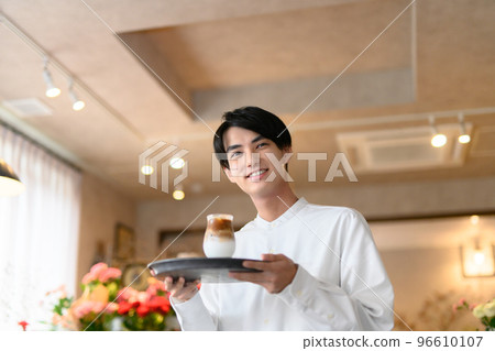 カフェ店員 96610107