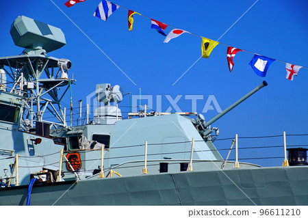 Canadian Navy Cruiser Winnipeg FFH-338 WINNIPEG Canadian Navy Yokosuka 96611210