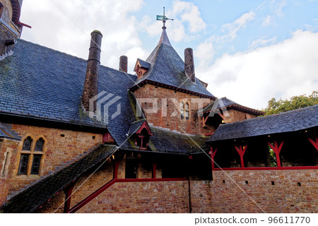 Castell Coch or the Red Castle courtyard Castell Coch or the Red Castle courtyard 96611770