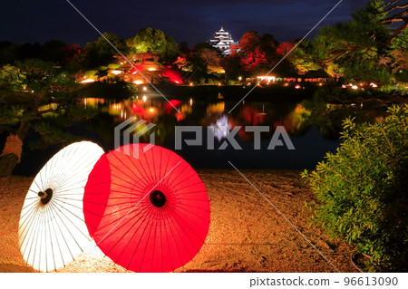 [岡山縣] 對稱的秋季奇幻花園後樂園和岡山城（令和大修後） 96613090