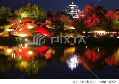 [Okayama Prefecture] Symmetrical autumn fantasy garden Korakuen and Okayama Castle (after major renovation in Reiwa) 96613092
