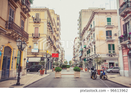 Empty streets of a beautiful cityside of Taranto with a breathtaking architecture. 96613962