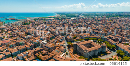 Panorama of the Castello Ursino, also known as Castello Svevo di Catania, is a castle in Catania, Sicily, southern Italy. Panorama of the Castello Ursino, also known as Castello Svevo di Catania, is a castle in Catania, Sicily, southern Italy. 96614115