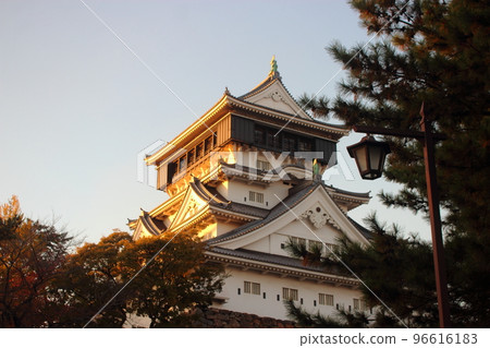 Kitakyushu Backlit Kokura Castle 96616183