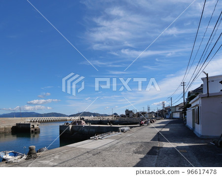 Sailing and sightseeing to Kaminoseki-cho and Iwaishima (Iwaishima Port and townscape with tropical atmosphere) Sailing and sightseeing to Kaminoseki-cho and Iwaishima (Iwaishima Port and townscape with tropical atmosphere) 96617478