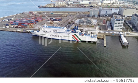 Ferry and harbor scenery 96617792