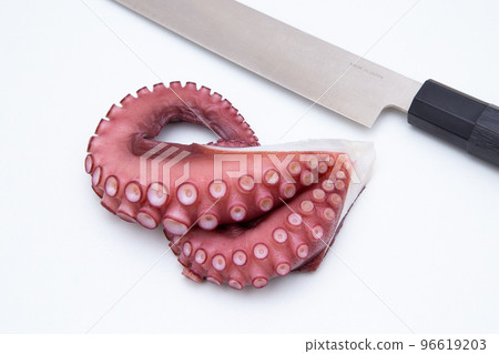 Boiled octopus and kitchen knife Boiled octopus and kitchen knife 96619203