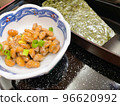 Natto and seaweed served with breakfast 96620992
