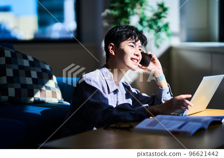 lifestyle young 96621442