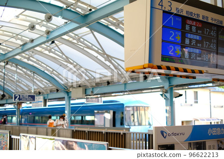 [藤澤市]等待特快列車發車 96622213