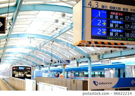 [藤澤市]等待特快列車發車 96622214