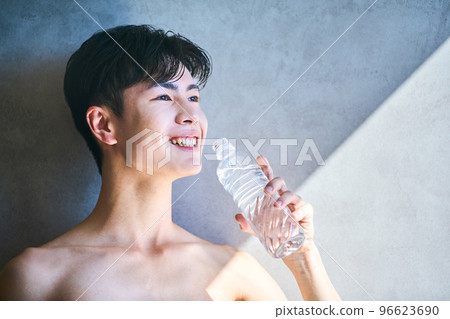 年輕的生活方式 96623690